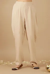 Set Of 2: Beige Gathered Kurta With Pockets & Straight Pants image 5