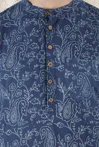 Set Of 2: Neeladri Cotton Indigo Kurta With Indigo Blue Pyjama image 5