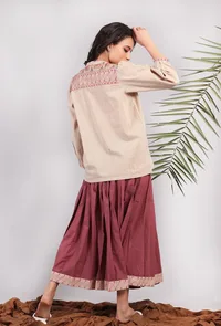 Set of 2: Beige Kantha Embroidered Bandhgala Shirt With Mini Skirt image 4