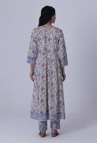 Multicolor Motif Cotton Kurta image 5