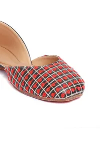 Red and Black Check Tili Aari Embroidery Jutti image 6