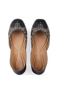 Amaya Black Dori Zari Embroidered Jutti image 2