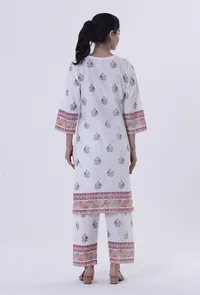 Set Of 2: White Cotton Kurta & Pant With Multicolor Motif image 3