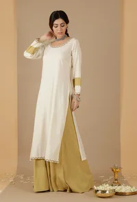 Off-White & Earls Green Bandhani Straight Kurta image 2