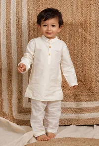 Set Of 2: Off-white Mul Mul Kurta With Off-white Pant image 1