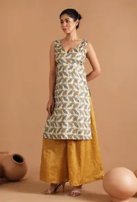 Prisha Allover Kalamkari Straight Kurta image 3