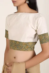 Off White Padded Cotton Slub Blouse With Keyhole Back image 2