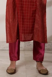 Magenta Pencil Cut Chanderi Pants image 5
