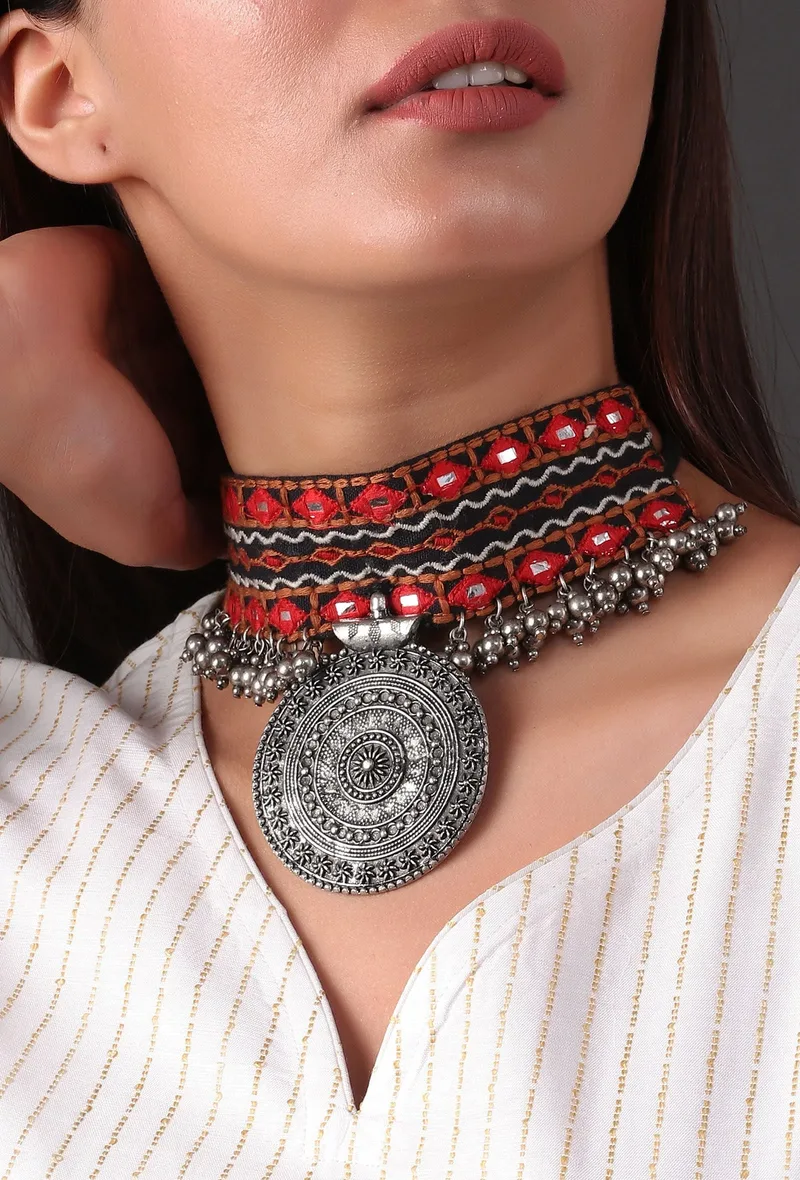 Mehreen Black Kutch Embroidery Silver Choker