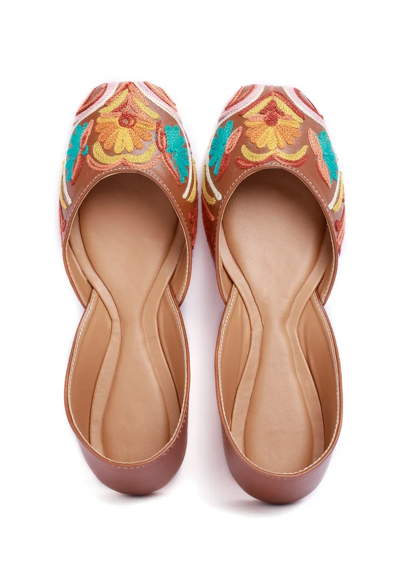 Teal Tan Tili Aari Embroidery Jutti