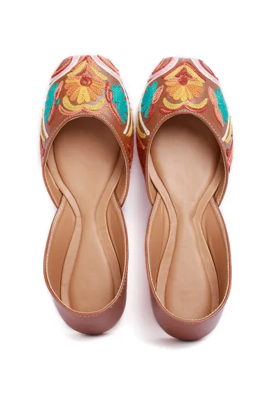 Teal Tan Tili Aari Embroidery Jutti