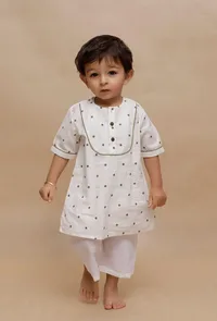 Set of 2: Off-White Polka Dot Printed Kurta Shirt and off-white Capri image 1