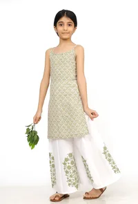 Set of 2: Sage Green Handblock Slip Kurta with Flared Pants image 1