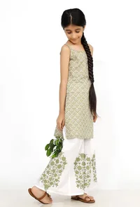 Set of 2: Sage Green Handblock Slip Kurta with Flared Pants image 2