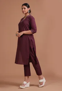Set Of 2: Dark Brown Cotton Plain Kurta & Pant Set image 2
