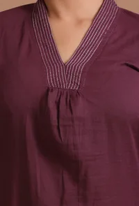 Set Of 2: Dark Brown Cotton Plain Kurta & Pant Set image 6