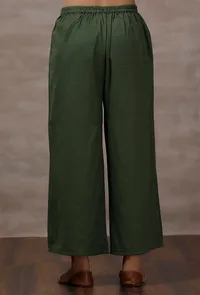 Tahira Sap Green Straight Woollen Pants image 4