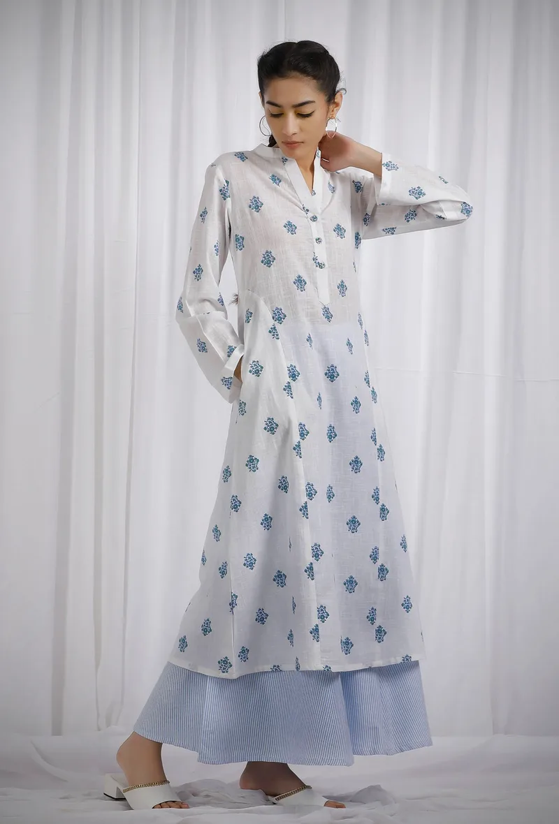 Set Of 2: Blue and Green Block Printed Slub Flared Kurta with Cotton Striped Flared Pants