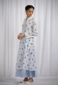 Set Of 2: Blue and Green Block Printed Slub Flared Kurta with Cotton Striped Flared Pants image 2