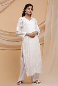 White Chikankari Kurta image 2