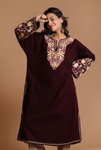 Maroon Oak Aari Embroidered Kashmiri Phiran-Free Size image 1
