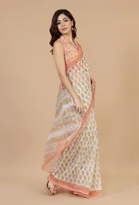 Peach & White Handwoven Kota Doriya Saree with Floral Booti and Ornate Pallu and Unstitched Blouse image 3