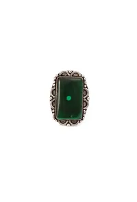 Emerald Rectangular Elegance Ring image 2