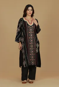 Black Kashmiri Embroidered Phiran- Free Size image 2