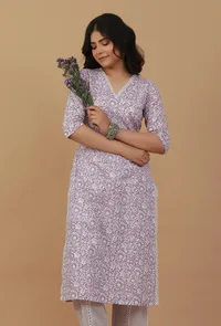 Lavender Floral Printed Cotton Straight Kurta image 1