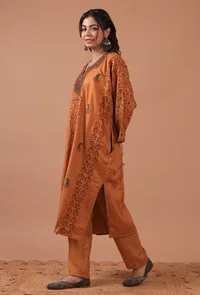 Brown Rust Woolen Sozni Embroidered Phiran- Free Size image 3