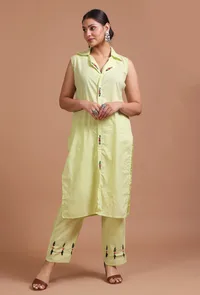 Set Of 2: Yellow Cotton Solid Plain Kurta & Pant Set image 1
