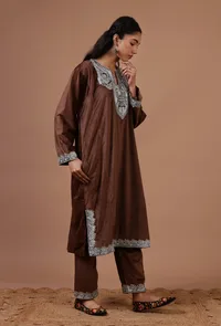 Purple Brown Velvet Zari Embroidered Kurta, Pant And Dupatta Set- Free Size image 3