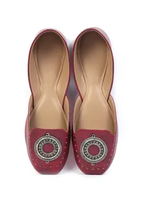 Vibrant Cherry Jutti with Silver Frame Detailing image 2