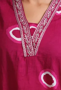 Set Of 2: Maroon Cotton Solid Plain Kurta & Pant Set image 6