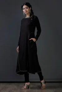 Black Model Viscose  embroidered Kurta image 2