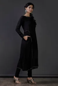 Black Model Viscose  embroidered Kurta image 3