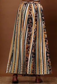 Set of 3: White Striped Cotton Straight Kurta with White Kalamkari Flared Skirt & Blue Gotta Dupatta image 5