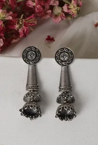 White Kundan Long Spiral Oxidized Jhumkis image 1