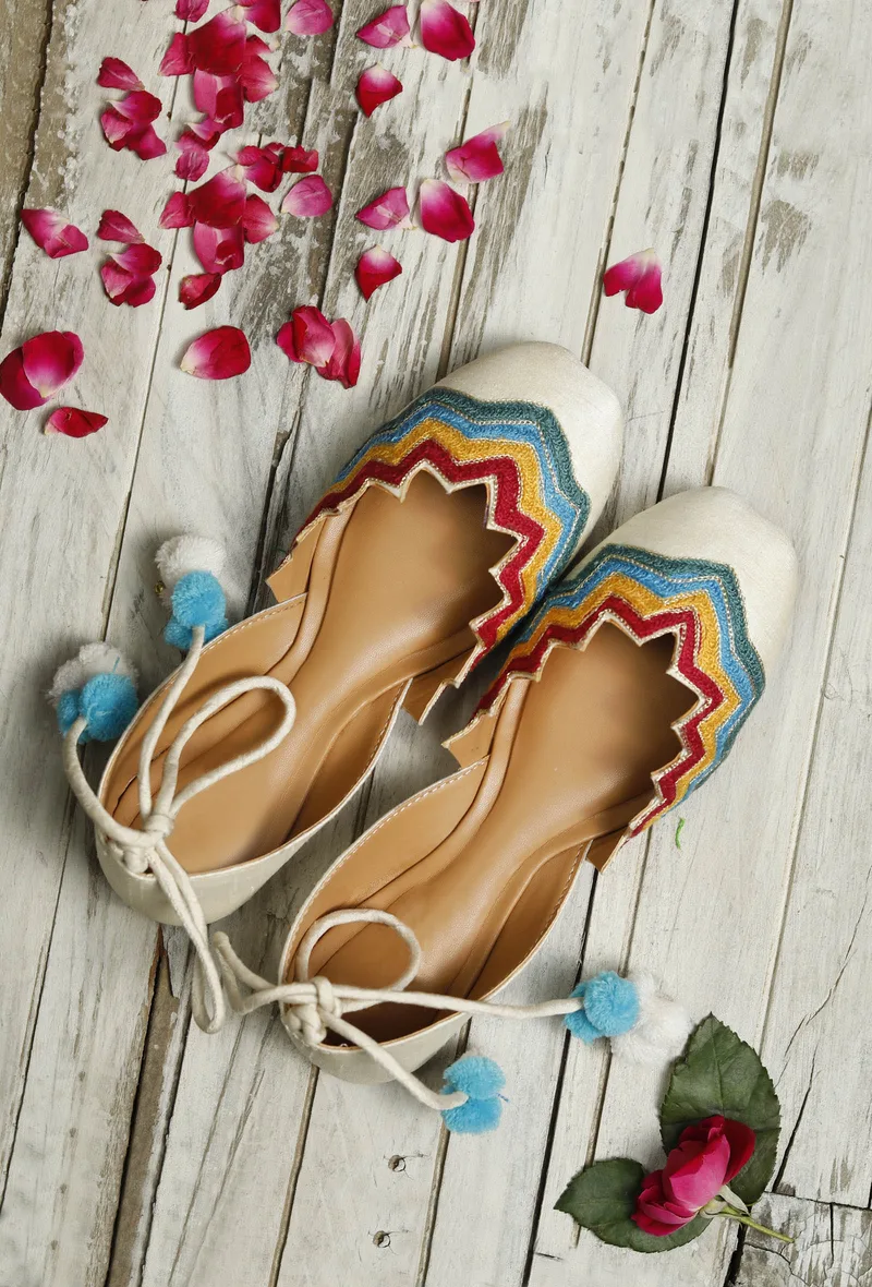 Satrangi Resham Work Juttis