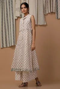 Set Of 2 : White and Maroon Handblock Cotton Flex Kurta and Culottes image 2