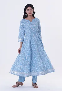 Set Of 2: Blue & White Cotton Block Printed Kurta & Pant image 1