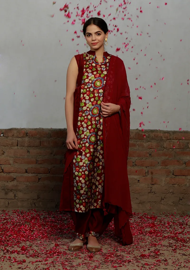 Set Of 2: Beige Kalamkari  Midi Dress With Belt & Short Jacket