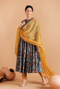 Farida Sheer Organza Dupatta image 2