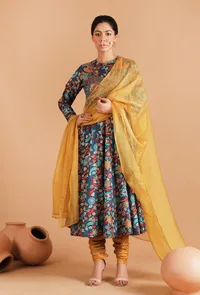 Farida Sheer Organza Dupatta image 3