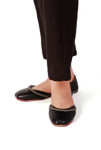 Sukhi Black Cruelty-Free Leather Jutti image 1