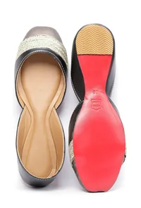 Silver Embroidered Cruelty-Free Leather Juttis image 2