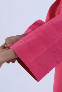 Set Of 2: Pink Cotton Kurta & Pant Set image 6