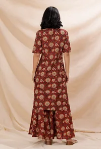 Set of 2: Rust Red Kalamkari Cotton Kurta With Flared Cotton Pants image 5