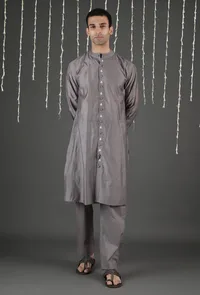 Set Of 2: Evak Grey Chanderi Kurta & Straight Pants image 2