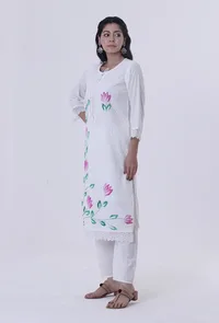 White Cotton Chikankari Laces Kurta image 2
